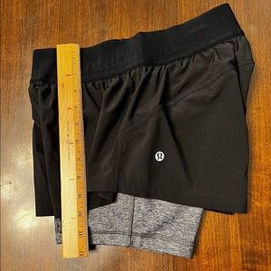 Lululemon biker shorts size 4